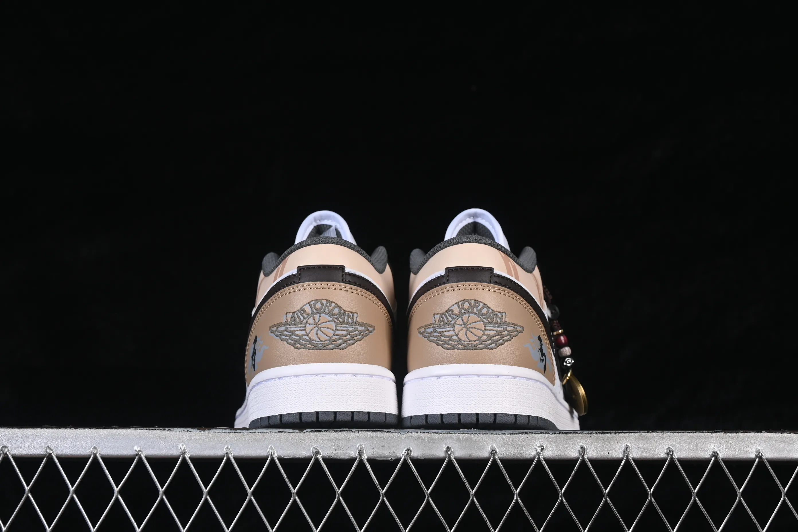 All categories Air Jordan Jordan series basketball shoes Air Jordan 1 Low Air Jordan 1 Low AJ1 Joe 1 Year of the Horse limited edition low-bang cultural casual sneakers 553558-152